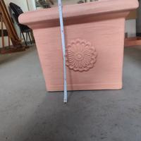 vaso quadrato di resina 