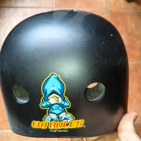 casco, ginocchiere, gomitiere per skate e pattini