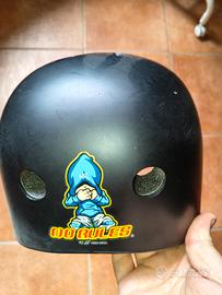 casco, ginocchiere, gomitiere per skate e pattini