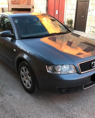 AUDI A4 BERLINA 130 CV