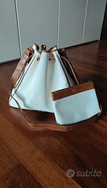 Borsa a secchiello vintage Ferré con pochette