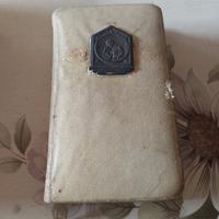 Libretto di preghiere (o messale) tascabile.