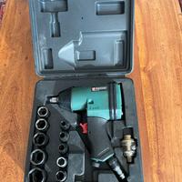 Avvitatore a percussione Parkside