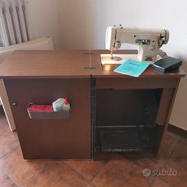 Macchina da Cucire con mobile Necchi