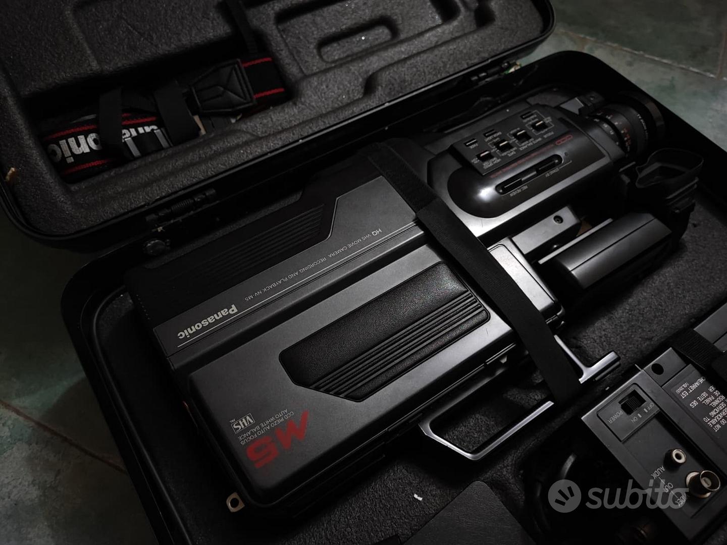 Panasonic M5 (nv-m5eo) Videocamera VHS vintage Audio/Video In