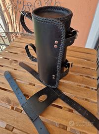 Porta attrezzi in pelle per Custom