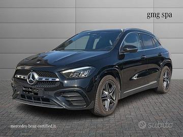Mercedes-Benz GLA 200 d AMG Line Premium 4mat...