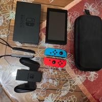 Nintendo switch +8 giochi+ accessori