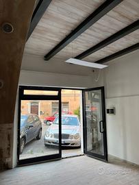 Locale commerciale-magazzino