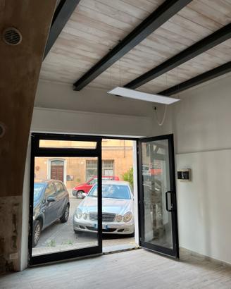 Locale commerciale-magazzino