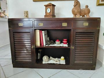 Credenza in stile Marina