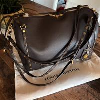 Louis Vuitton Express MM