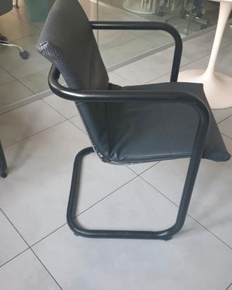Poltroncine cantilever