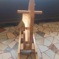 cavallo dondolo nuovo