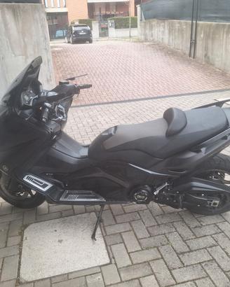 tmax 530 con v-belt e tagliando fatto