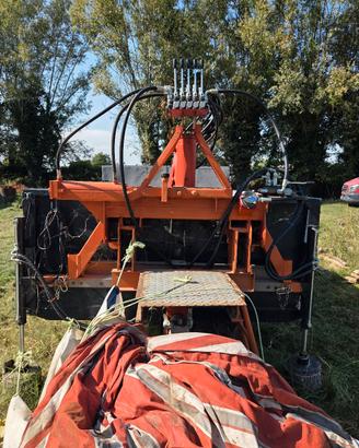 rimorchio  agricolo con gru