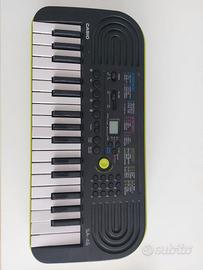 PIANOLA CASIO SA-46