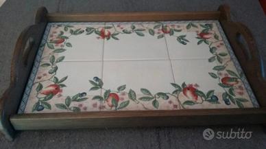 vassoio piastrelle decorazione a mano 