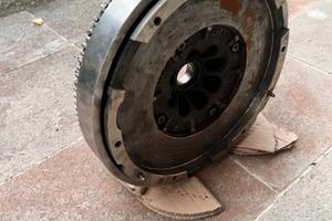 Volano rager rover evoque 2000d