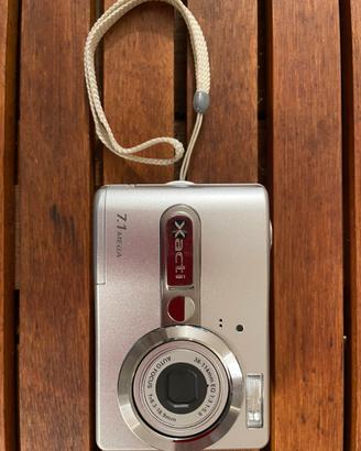 Sanyo Xacti DSC-DS7 7.1 MPixel  Zoom ottico  3x