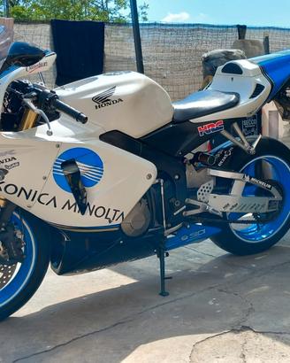 moto Honda cbr 600rr