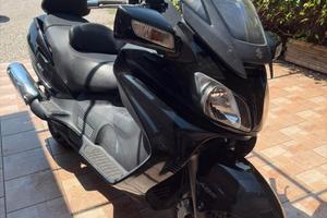 Suzuki Bouurgman exsecutive 650