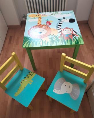 Tavolino bambini Livarno con 2 sedie + pouf