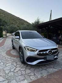Mercedes-Benz GLA 200 d AMG Line Automatic - 2022