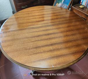 Tavolo tondo allungabile in legno  con 6 sedie