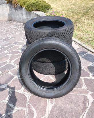 4 Pneumatici per auto