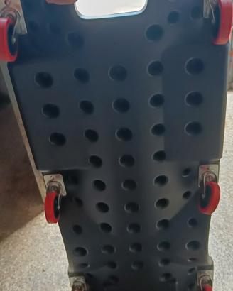 Carrello  meccanico sotto auto  come nuovo