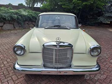 Mercedes-Benz w110
