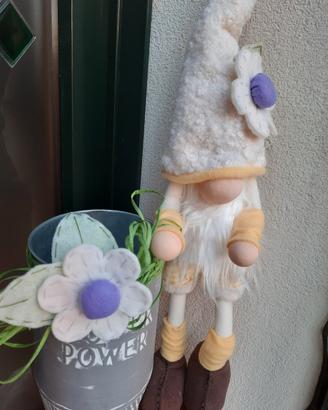 porta vaso con gnomo