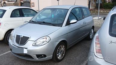 Lancia ypsilon