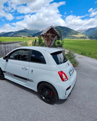 Abarth 595 Pista – Sportività e Adrenalina 🔥