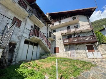 Casa indipendente di 98 m² con 3 locali e box auto