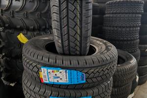 4 Gomme NUOVE Carico 215/70 R15 C - Superia Eco Va