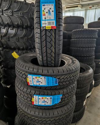4 Gomme NUOVE Carico 215/70 R15 C - Superia Eco Va