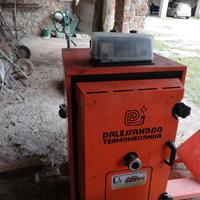 Caldaia stufa 30 kw a biomasse (pellet ed altro..)