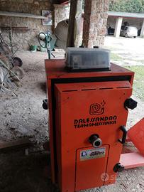 Caldaia stufa 30 kw a biomasse (pellet ed altro..)