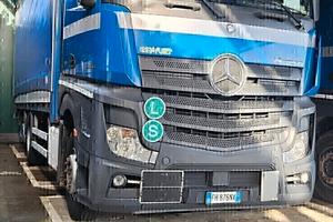 AUTOCARRO MERCEDES 2545