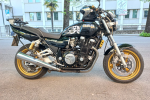 Yamaha XJR 1.200