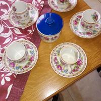Servizio da caffè in ceramica con zuccheriera