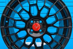 cerchi in lega Fiat 500 Abarth da 18 nero lucido