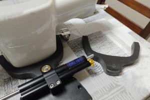 Ammortizzatore di sterzo per Vespa gts 