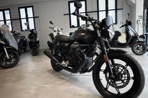 Moto Guzzi V7 IV Stone €5