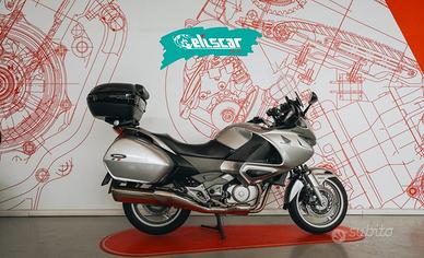 HONDA Deauville 700