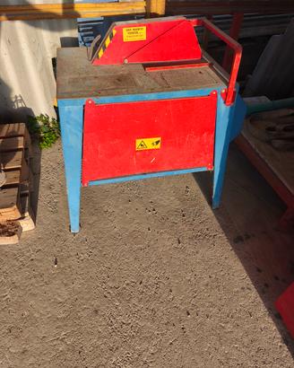 Sega per legno a  220 