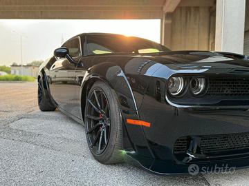 Dodge Challenger SRT HELLCAT 2017