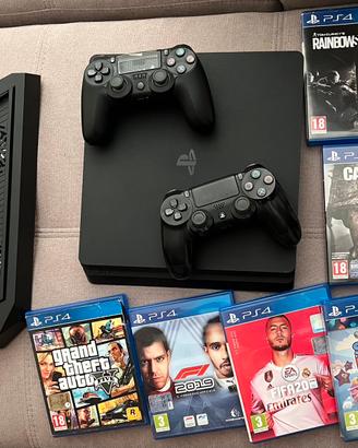 PS4 Slim 500GB Immacolata + 2 Controller + Giochi